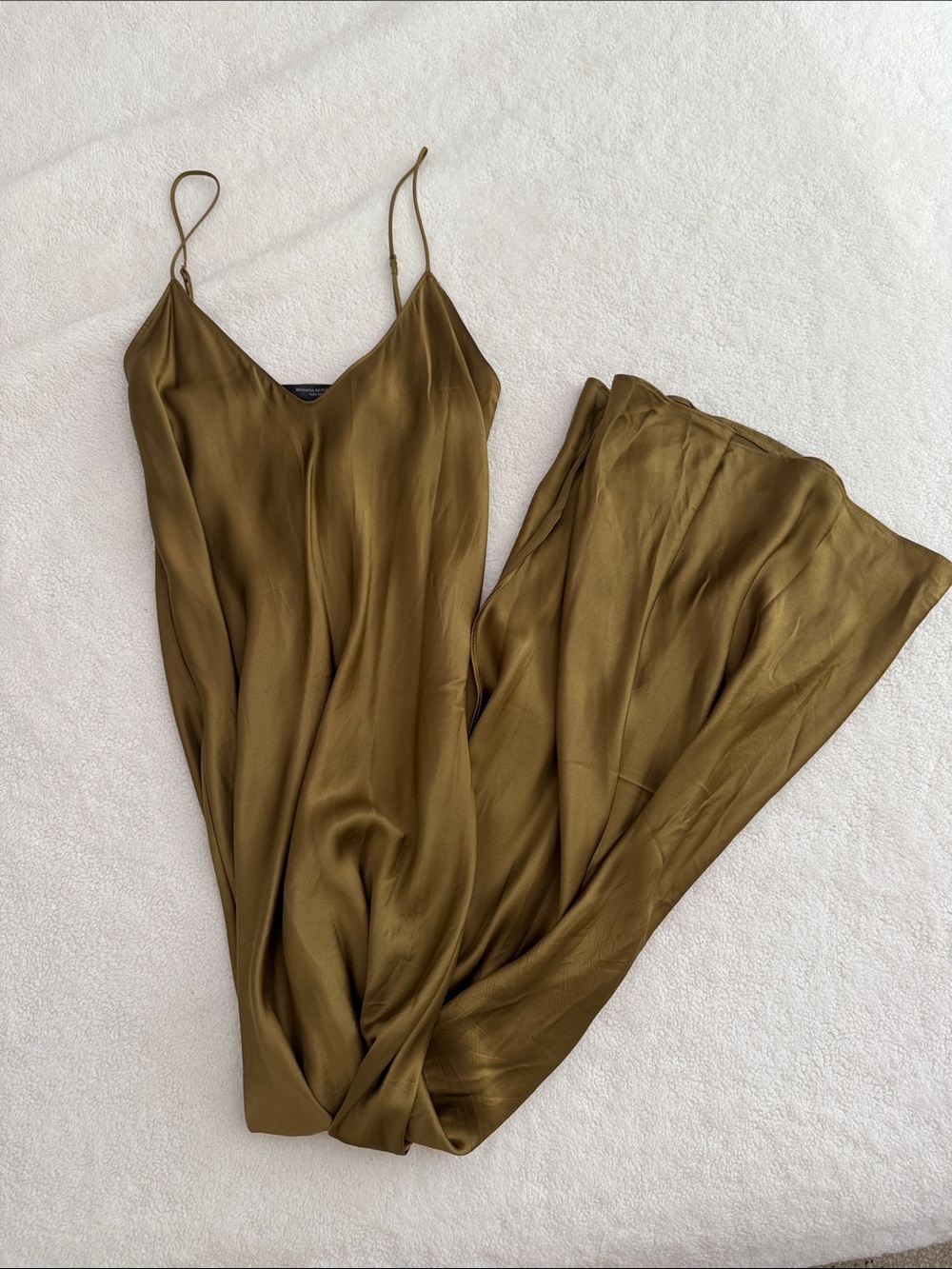 Banana Republic Olive Silk maxi dress